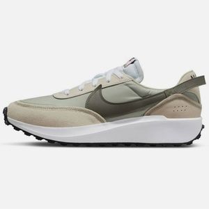 Brand New Nike Beige waffle debut running shoes